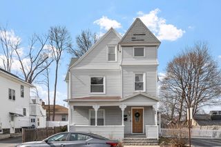 11 Pine Street, Leominster, MA 01453