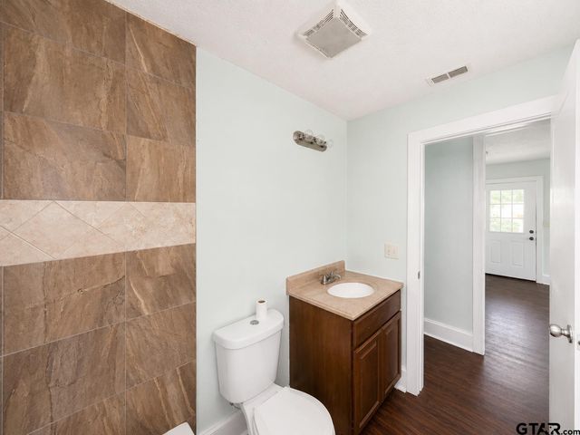 618 N Moore, Tyler, TX 75702