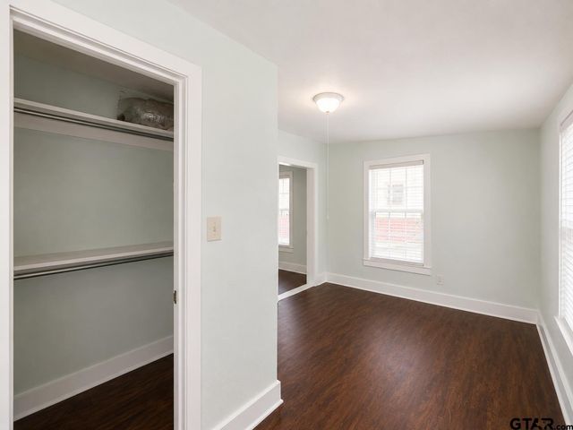 618 N Moore, Tyler, TX 75702