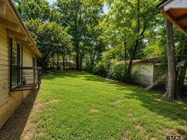 618 N Moore, Tyler, TX 75702