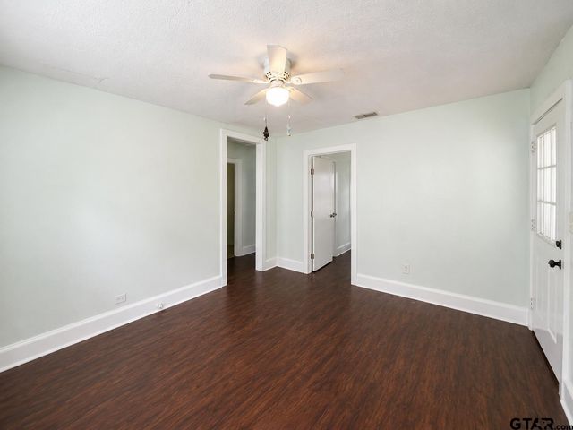 618 N Moore, Tyler, TX 75702