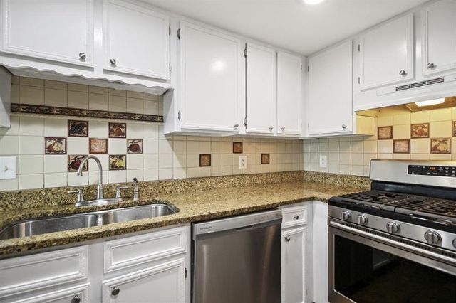 536 Granite Ridge Place, Sandy Springs, GA 30350