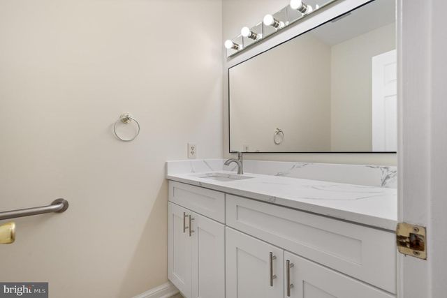 13620 CANAL VISTA CT, Rockville, MD 20854