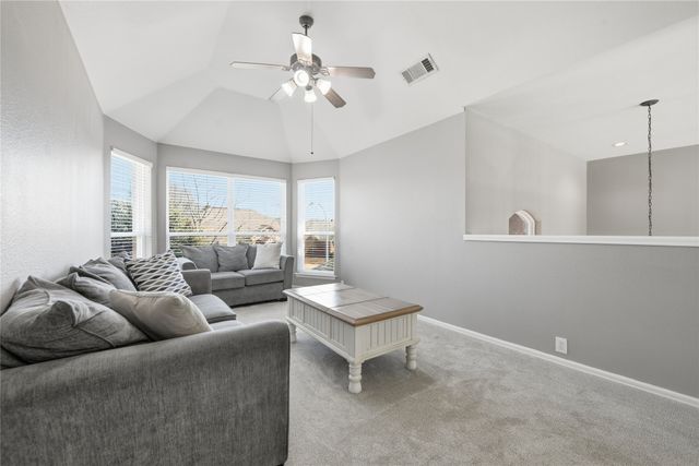 2736 Maple Creek Drive, Fort Worth, TX 76177