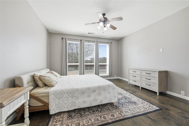 2736 Maple Creek Drive, Fort Worth, TX 76177