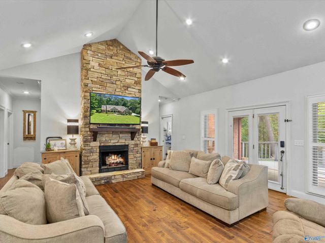 111 Smith Lane, Boaz, AL 35956