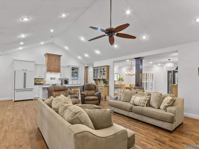 111 Smith Lane, Boaz, AL 35956