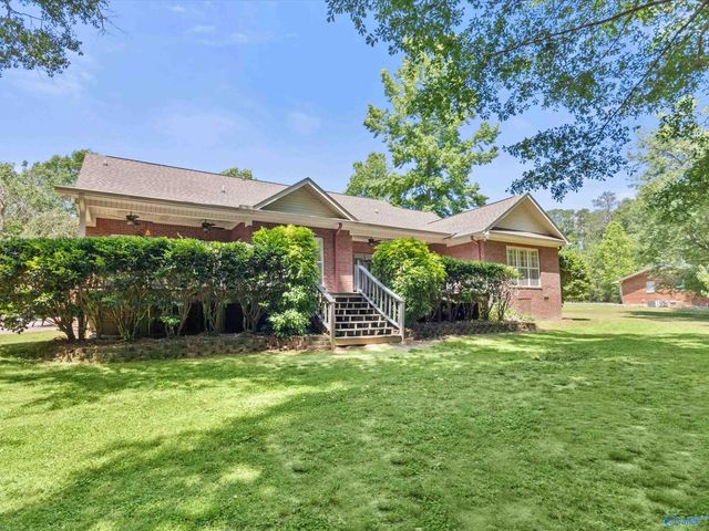 111 Smith Lane, Boaz, AL 35956