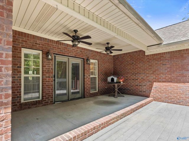 111 Smith Lane, Boaz, AL 35956