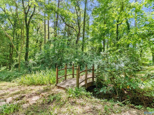 111 Smith Lane, Boaz, AL 35956
