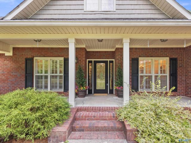 111 Smith Lane, Boaz, AL 35956