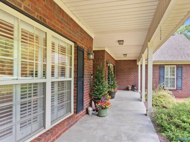 111 Smith Lane, Boaz, AL 35956