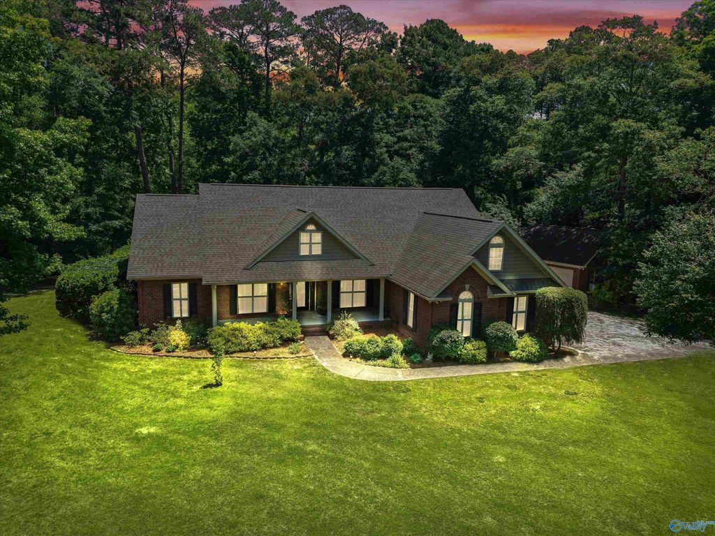 111 Smith Lane, Boaz, AL 35956