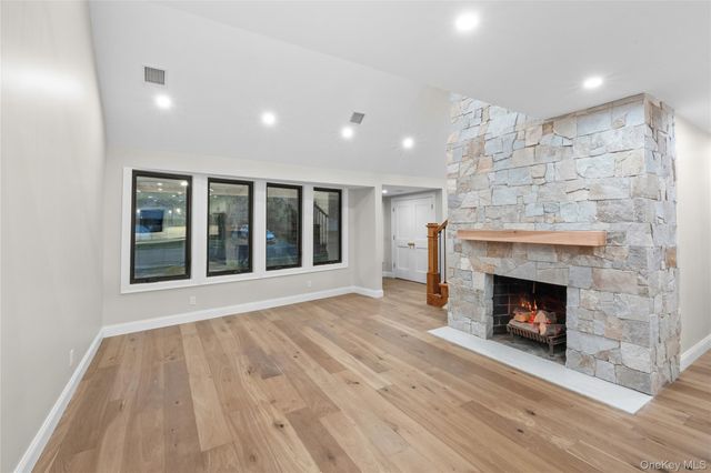 11 Ranch Place, Merrick, NY 11566