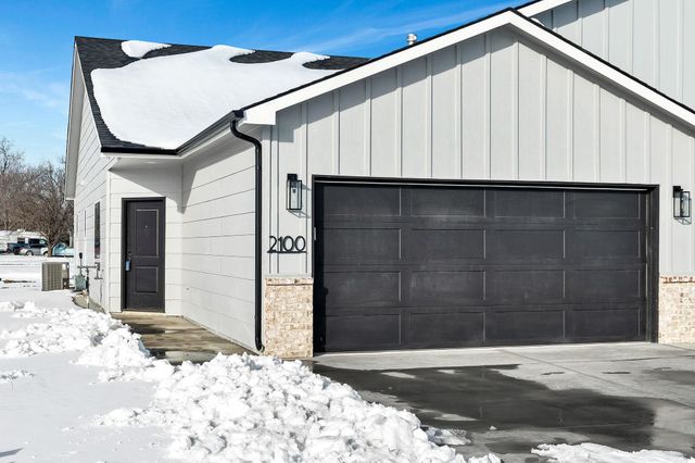 2114-2116 E Plaza Court, Haysville, KS 67060