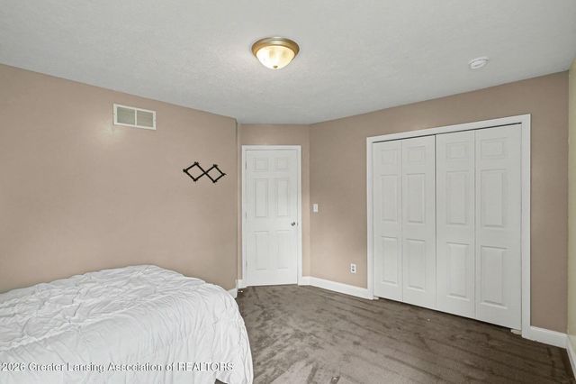 16431 Picardie Way, East Lansing, MI 48823