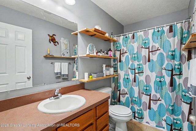 16431 Picardie Way, East Lansing, MI 48823