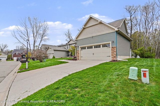 16431 Picardie Way, East Lansing, MI 48823