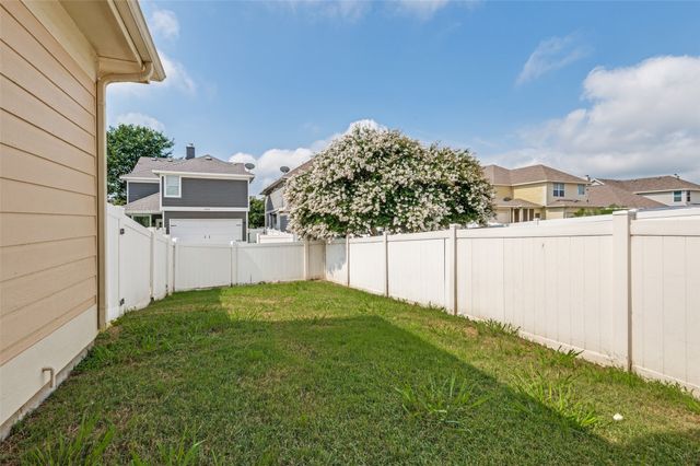 10256 Franklin Drive, Providence Village, TX 76227