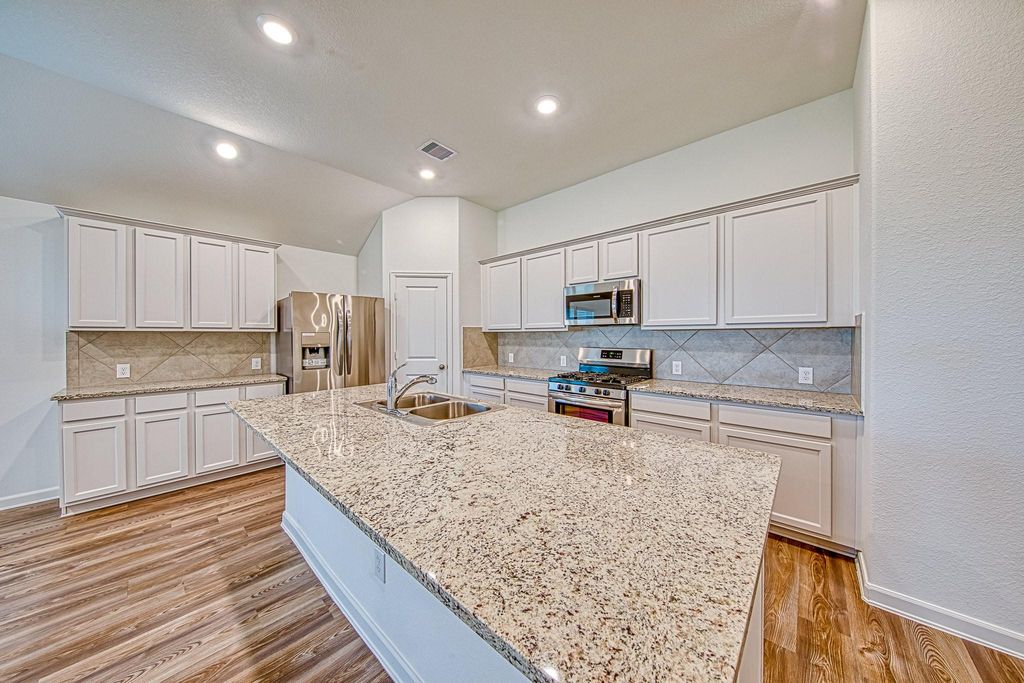 3031 Azalea Point, Brookshire, TX 77423