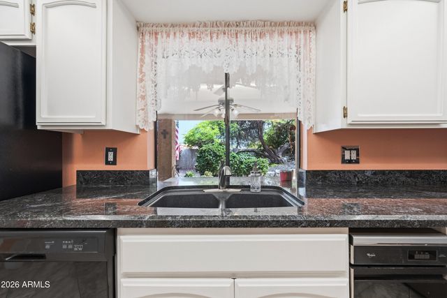 718 E PEORIA Avenue, Phoenix, AZ 85020