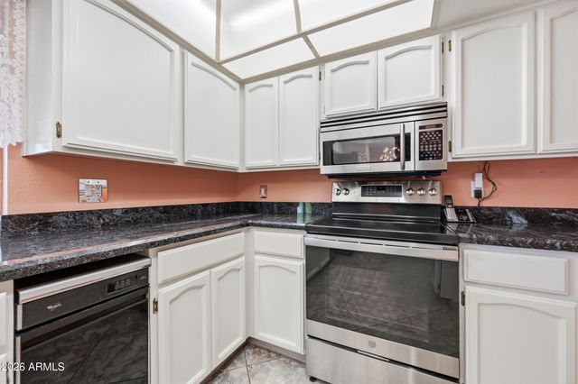 718 E PEORIA Avenue, Phoenix, AZ 85020