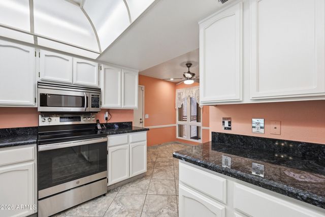 718 E PEORIA Avenue, Phoenix, AZ 85020