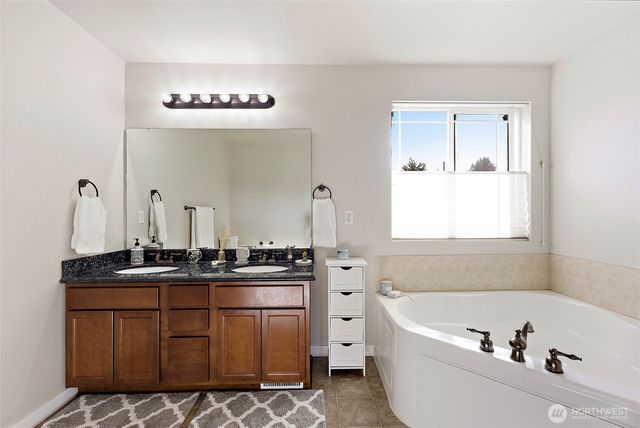 3108 E Valley View Terrace, Tacoma, WA 98404