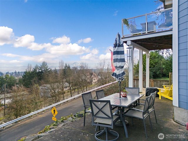 3108 E Valley View Terrace, Tacoma, WA 98404
