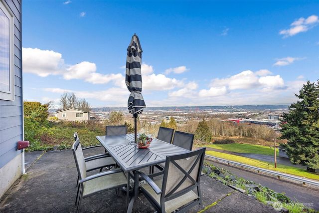 3108 E Valley View Terrace, Tacoma, WA 98404