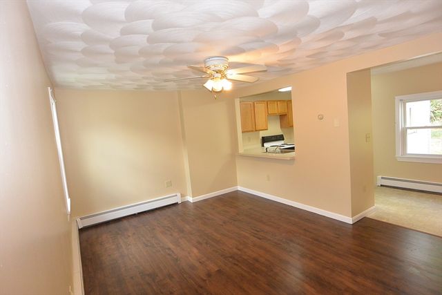 152 Green St 152, Clinton, MA 01510