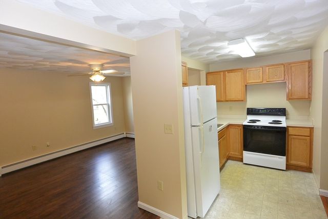 152 Green St 152, Clinton, MA 01510