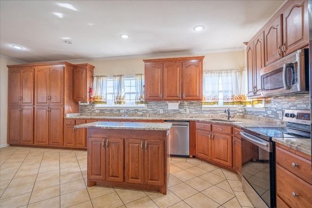 158 Big Springs Rd, Lawrenceburg, TN 38464