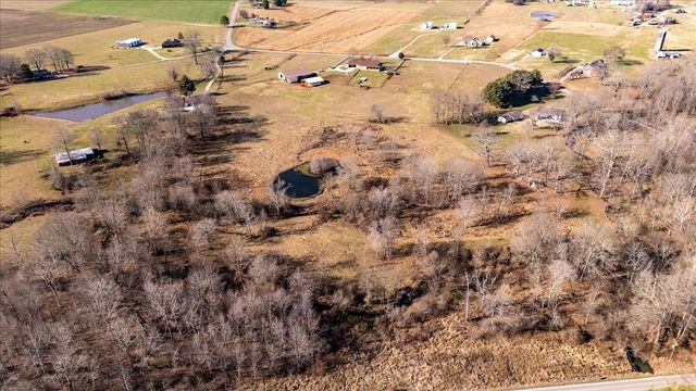 158 Big Springs Rd, Lawrenceburg, TN 38464