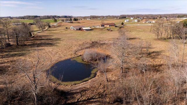 158 Big Springs Rd, Lawrenceburg, TN 38464