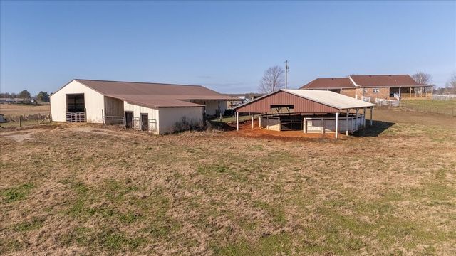 158 Big Springs Rd, Lawrenceburg, TN 38464