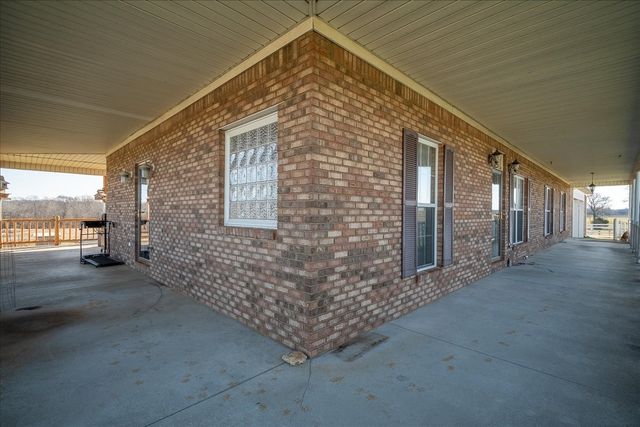 158 Big Springs Rd, Lawrenceburg, TN 38464