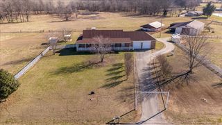 158 Big Springs Rd, Lawrenceburg, TN 38464