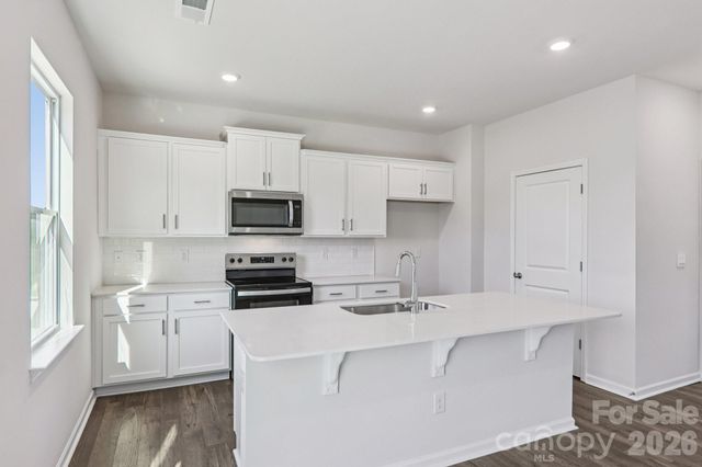 843 Adelston Lane, Asheville, NC 28804