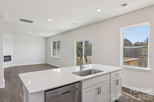 843 Adelston Lane, Asheville, NC 28804