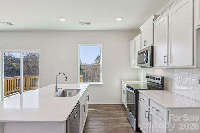 843 Adelston Lane, Asheville, NC 28804