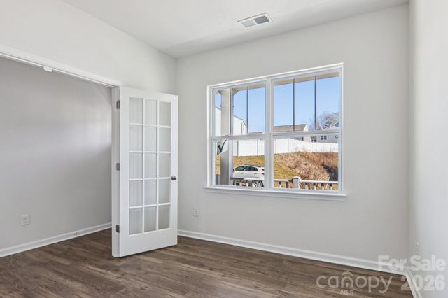 843 Adelston Lane, Asheville, NC 28804