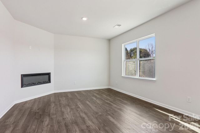 843 Adelston Lane, Asheville, NC 28804