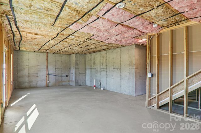 843 Adelston Lane, Asheville, NC 28804