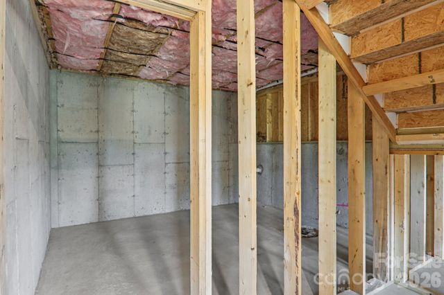 843 Adelston Lane, Asheville, NC 28804
