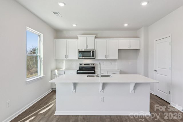 843 Adelston Lane, Asheville, NC 28804
