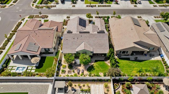 14806 Pemberley Passage Avenue, Bakersfield, CA 93311