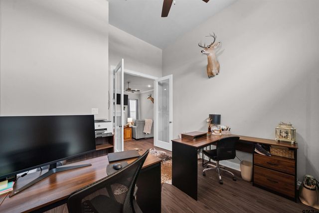 409 Meadow Lane, Chandler, TX 75758