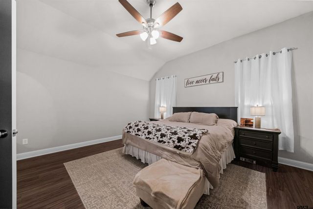 409 Meadow Lane, Chandler, TX 75758