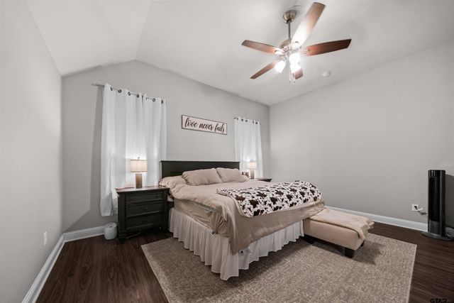 409 Meadow Lane, Chandler, TX 75758